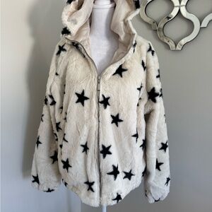 Women's Faux Fur Star Hooded Jacket - Cream/Black